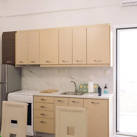 Koumbes Apartment *